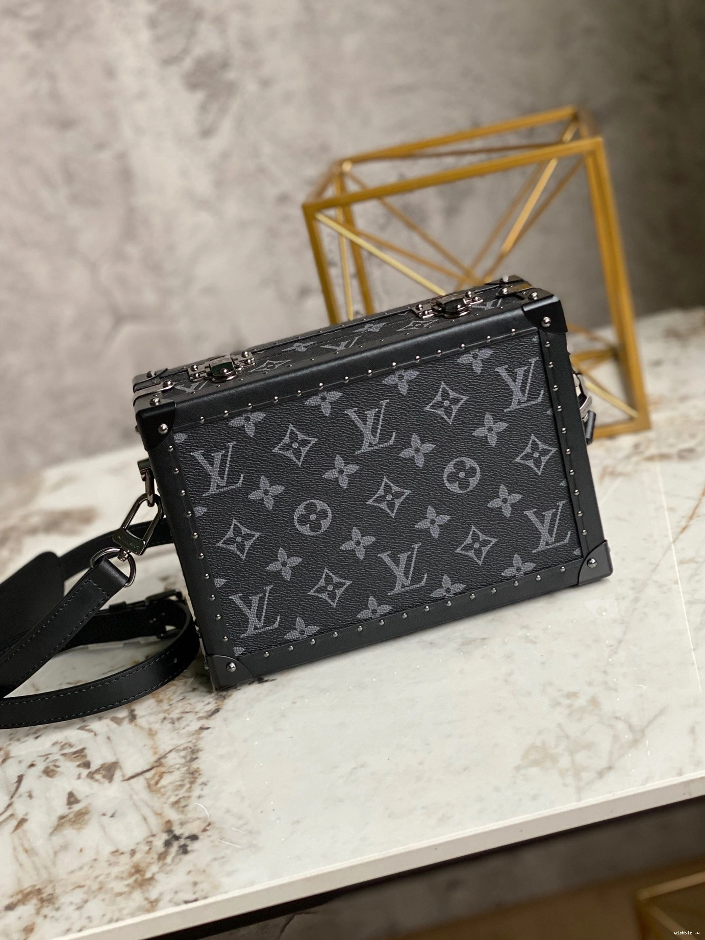 WIS CHANELUTCH VUITTON BOX LOUIS 0816